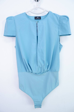 Боди Elisabetta Franchi для модного образа, визуально на 42 размер