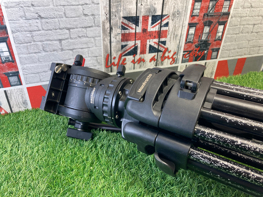 Manfrotto 525MVB + Sachtler FSB8
