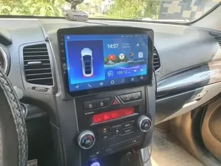 Магнитола для KIA Sorento XM 2009-2012 - Carmedia OL-1748 QLed, Android 12, TS10, CarPlay, 4G SIM-слот