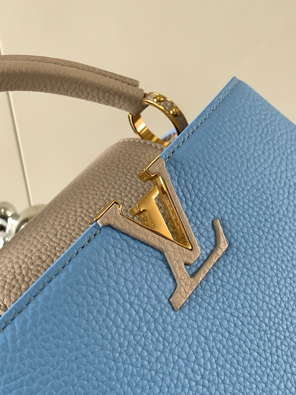 Louis Vuitton Capucines BB