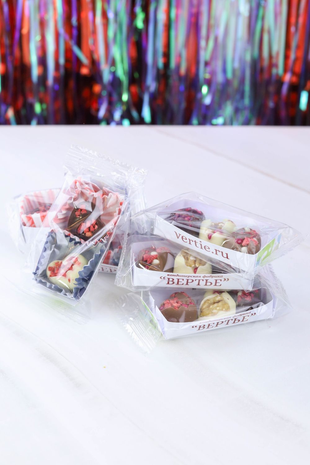 Конфеты "сердечки" с орехами, ягодами