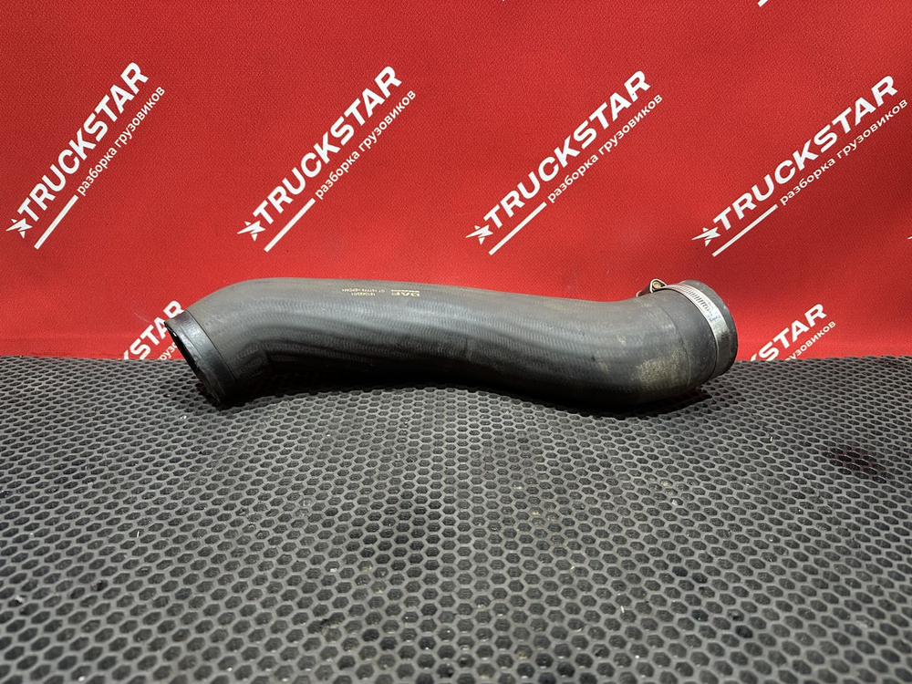 Патрубок радиатора