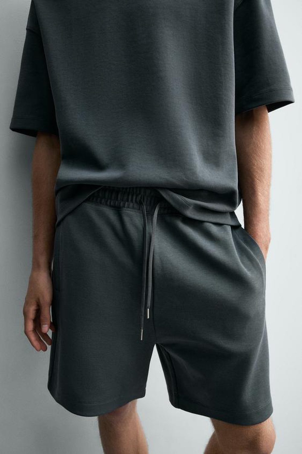 ZARA ШОРТЫ-ДЖОГГЕРЫ RELAXED FIT INTERLOCK, ЛИНЯЛЫЙ СИНИЙ