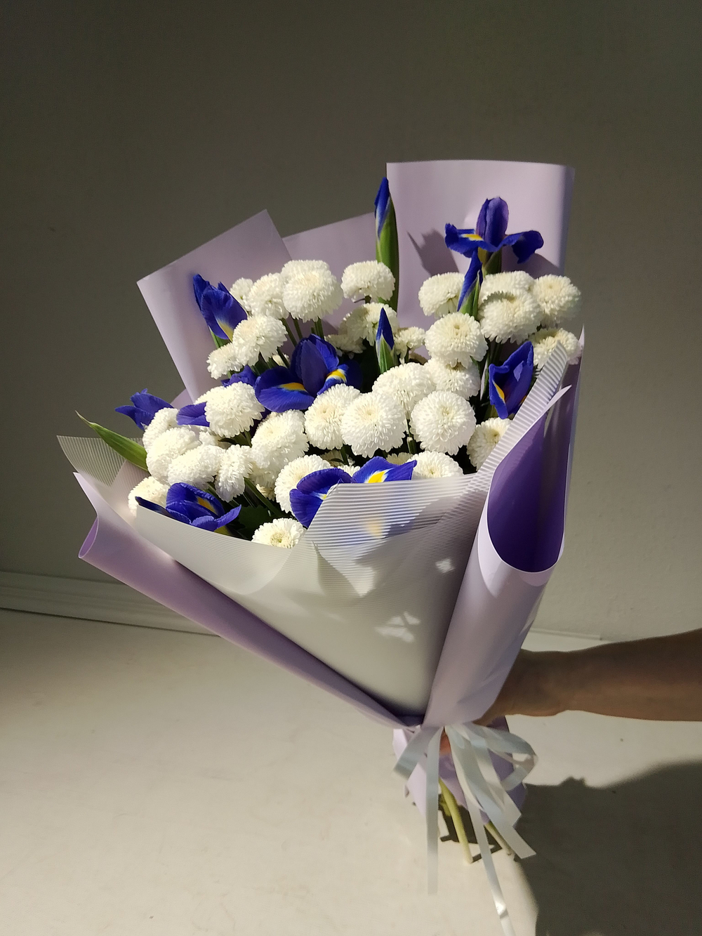 Летний солнечный букет с танацетумом и ароматными пионами Сара Бернард (С0034)