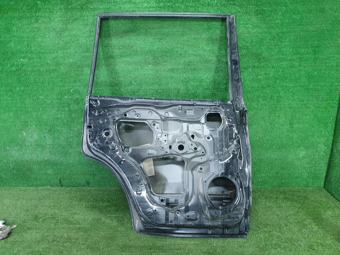 Дверь задняя левая Toyota Land Cruiser 200 (2015-2021)