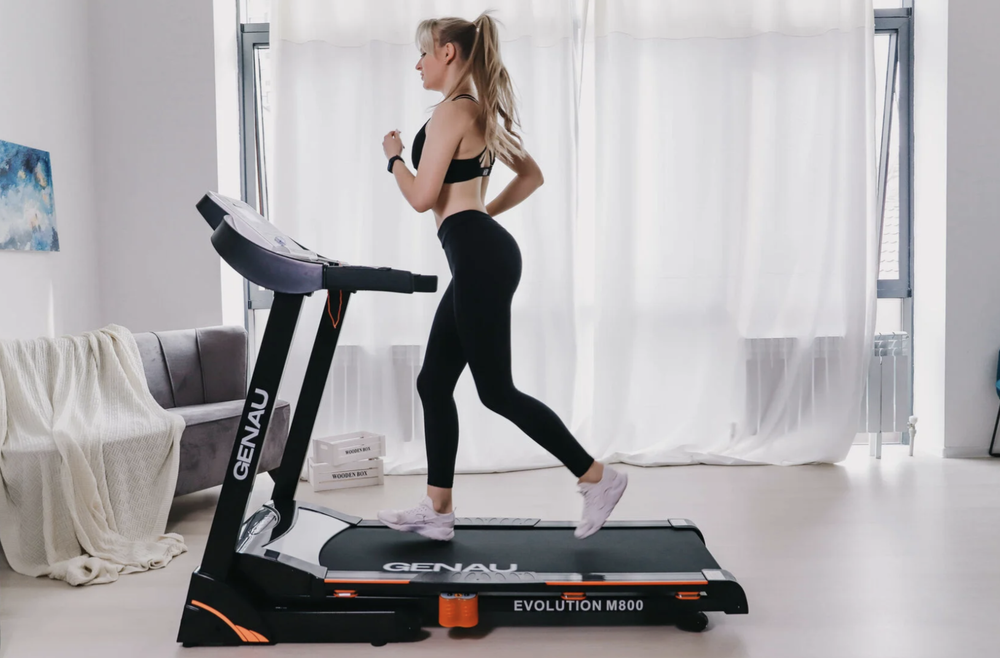 Беговая дорожка Genau Evolution M800