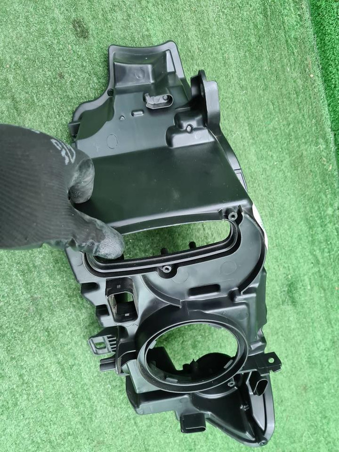Корпус фары правый BMW X3 F25 (2014-2017)