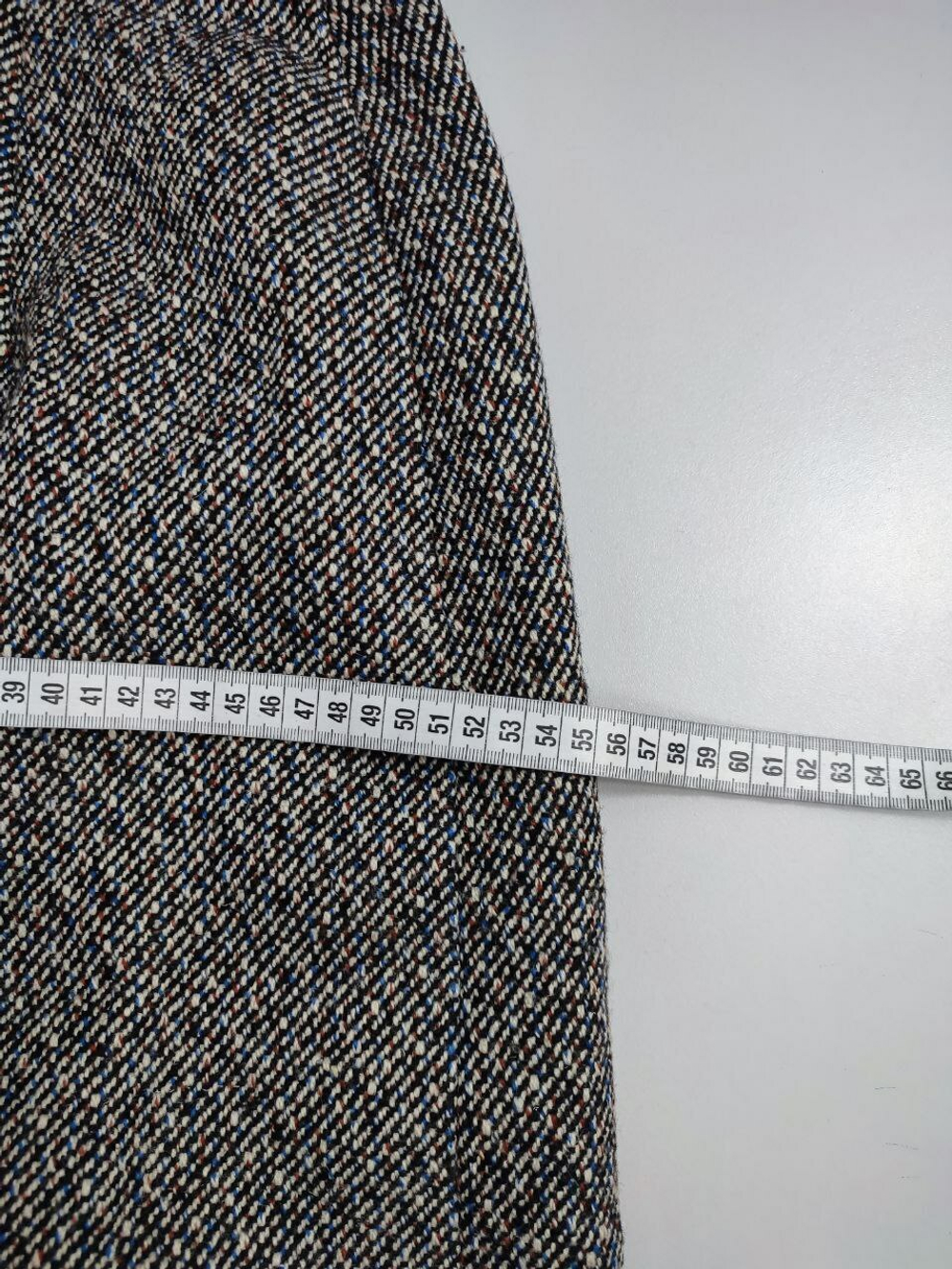 Юбка серая с разрезом 48 размер