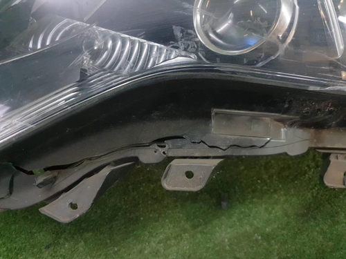 Битая Фара левая Toyota Land Cruiser Prado 150 (2013-2017) LED