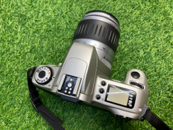 Canon EOS 300 kit EF 28-90mm 4-5.6 II