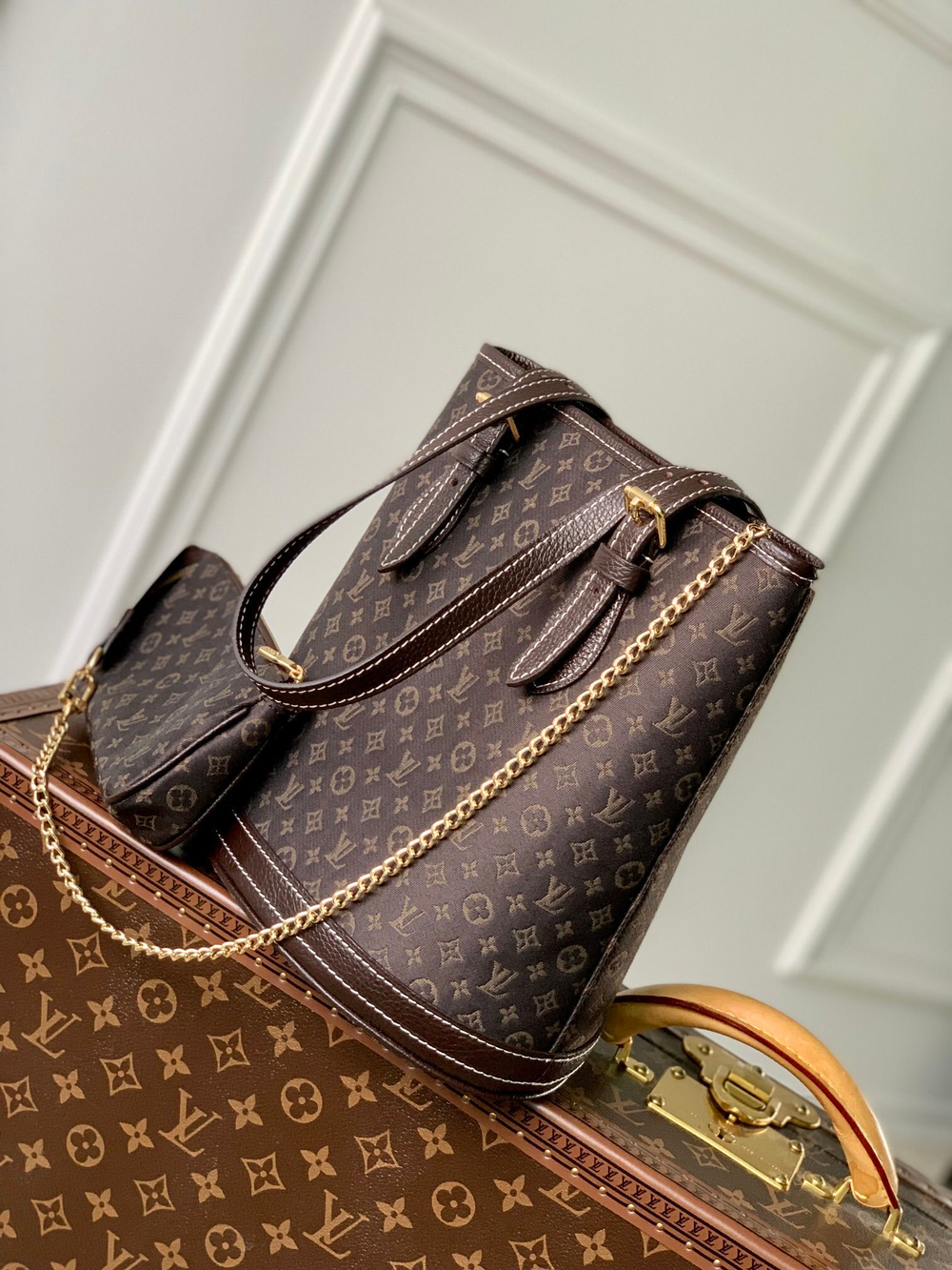 Louis Vuitton Petit Bucket PM