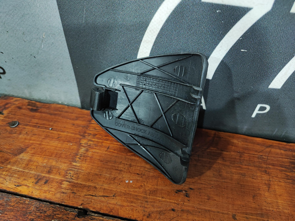 Заглушка обшивки арки заднего колеса Chevrolet Lanos 04-10 Новое Оригинал 96237855