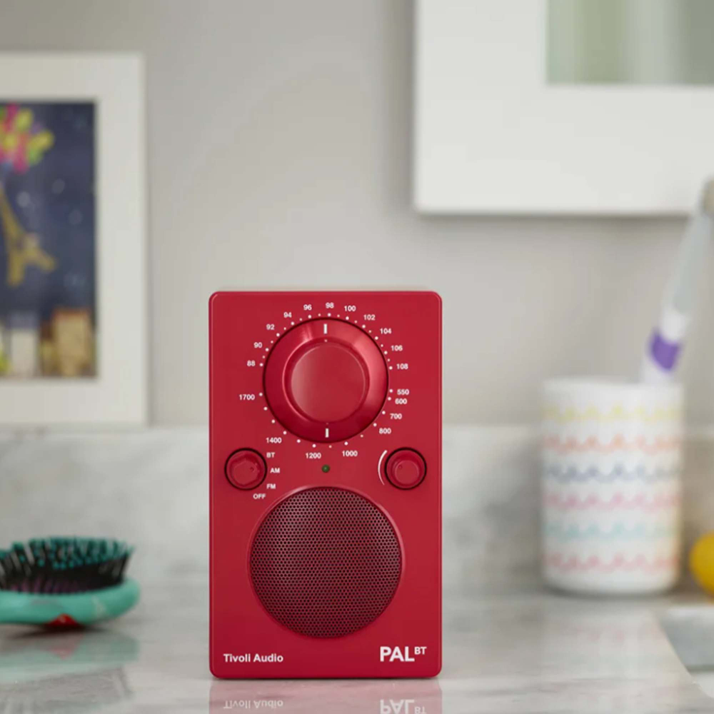 Tivoli PAL BT Красный [Red] — портативный радиоприемник с Bluetooth