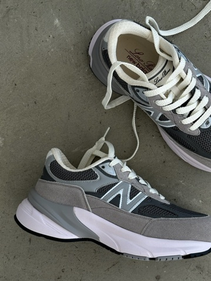 Кроссовки из натуральной замши