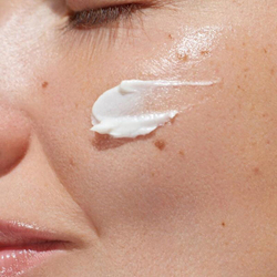 Укрепляющий крем для лица и век с пептидами Derma Factory Peptide Facial & Eye Cream, 20мл