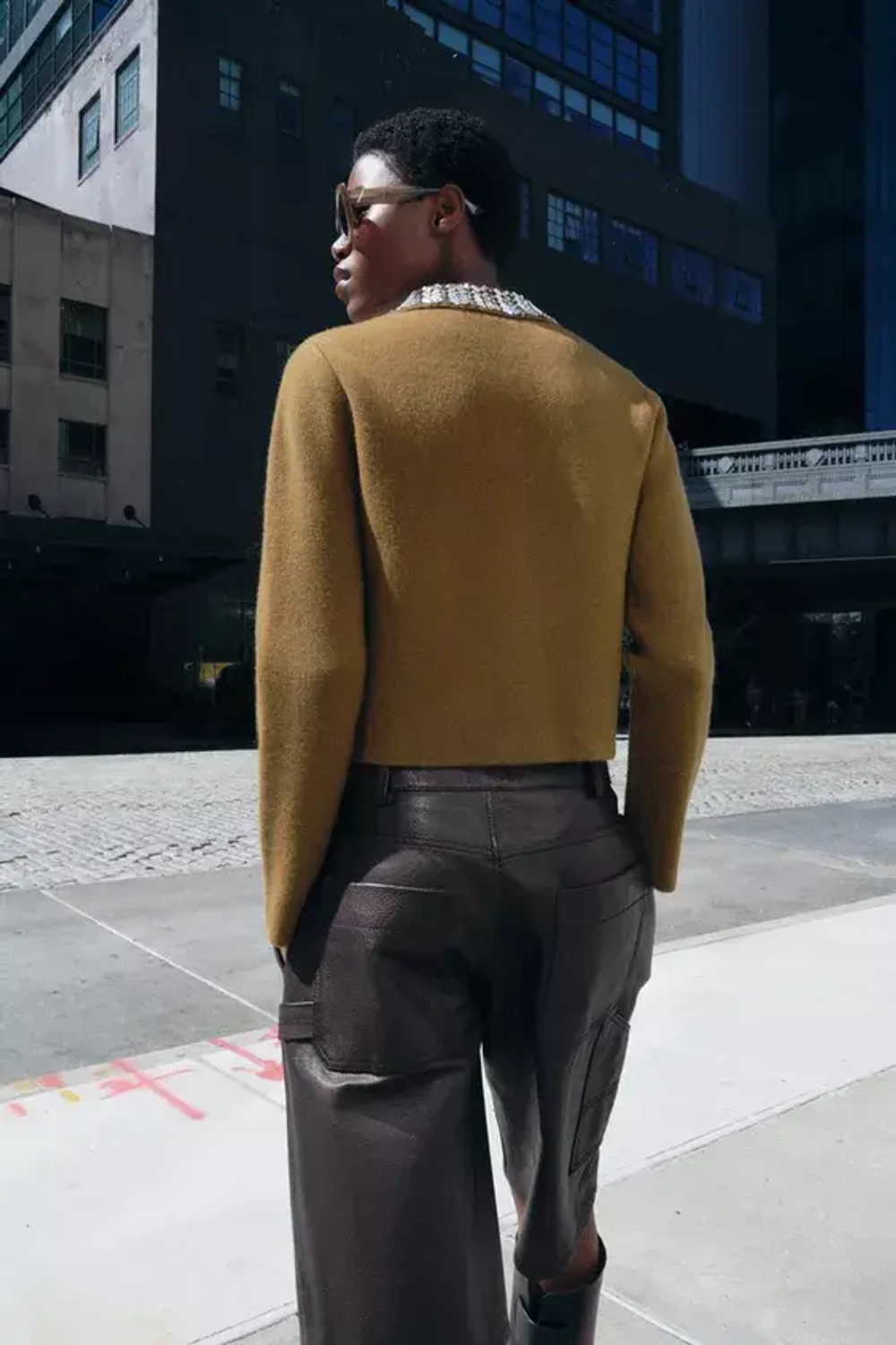 ZARA КАРДИГАН ИЗ 100% ШЕРСТИ С ДЕКОРАТИВНЫМИ ДЕТАЛЯМИ НА ЛАЦКАНАХ, ТЕМНЫЙ ХАКИ