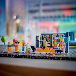 Конструктор LEGO Friends 42610 Вечеринка с караоке — фото 15