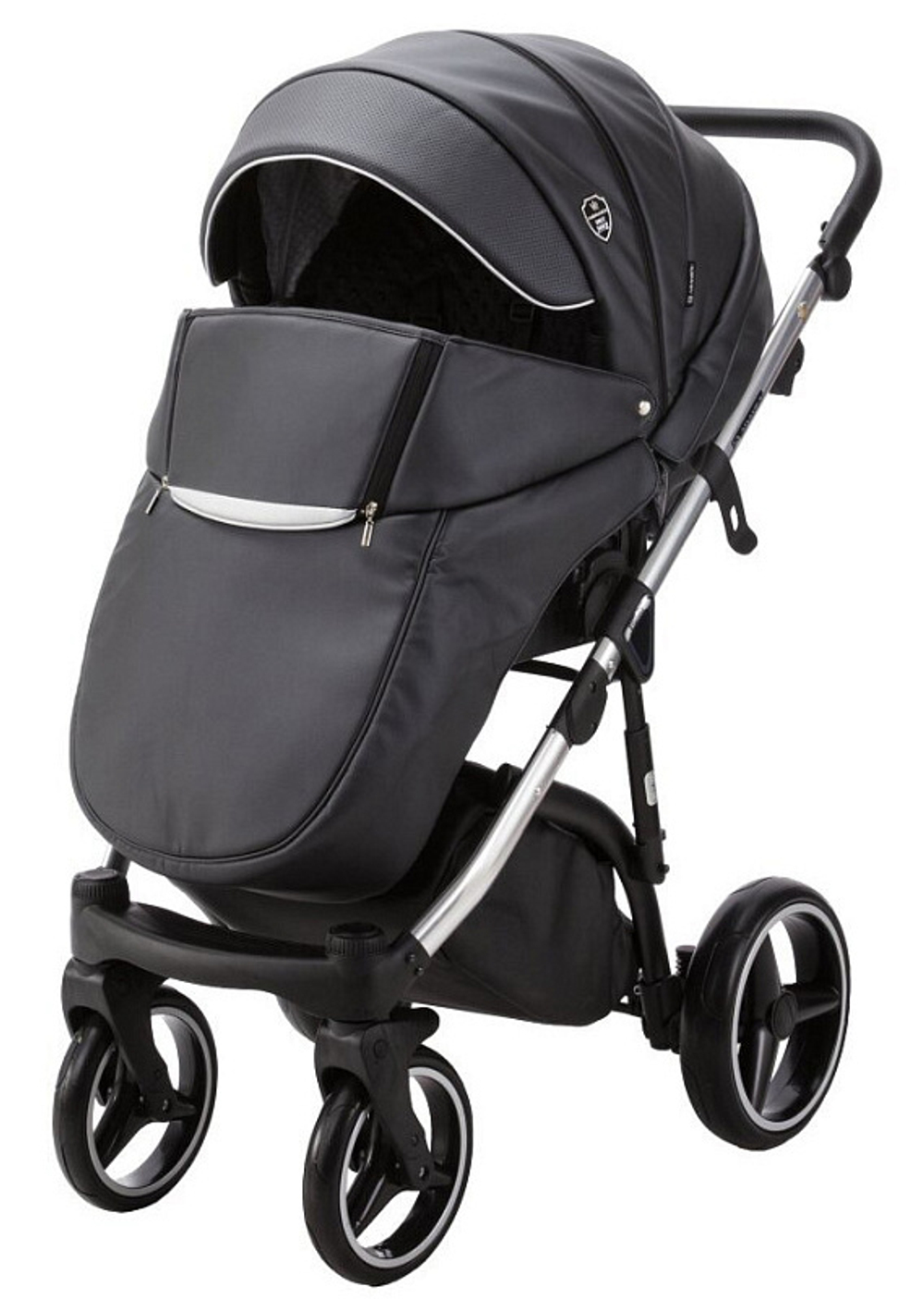 Детская коляска Adamex Cortina Deluxe 3 в 1 CT334 (ЧЕРН.КОЖА+СЕРЕБ.ОТДЕЛКА+ ХРОМ РАМА)