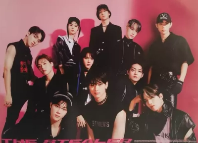 Официальный постер THE BOYZ - Chase (Stealer ver.)
