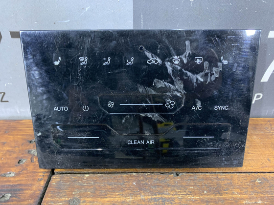 Панель климатконтроля Chery Tiggo 7 Pro 20-нв Б/У Оригинал 301000911AA