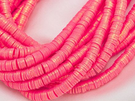 Нить каучуковых бусин 6мм, с перламутрово-золотистым эффектом