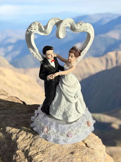 Свадебные фигурки "Жених и невеста" на торт