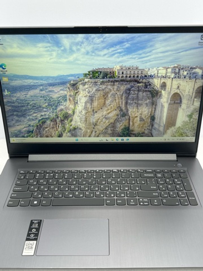 Ноутбук Lenovo IdeaPad 3 17ITL6 (82H900A8RU) 17,3"/Intel Pentium Gold 7505/RAM 4GB/SSD 128GB/Intel UHD Graphics/1600x900/TN/Windows 11/Подсветка - кл:нет/Cеребристый. Состояние: C1