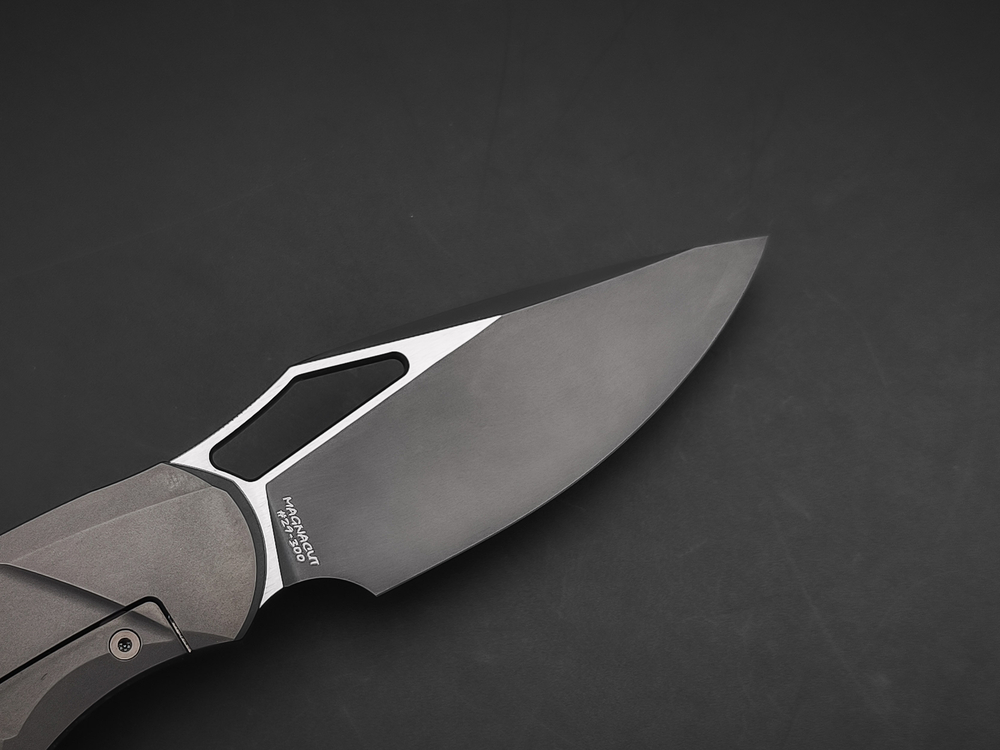 Складной нож Stalker [Magnacut DLC]