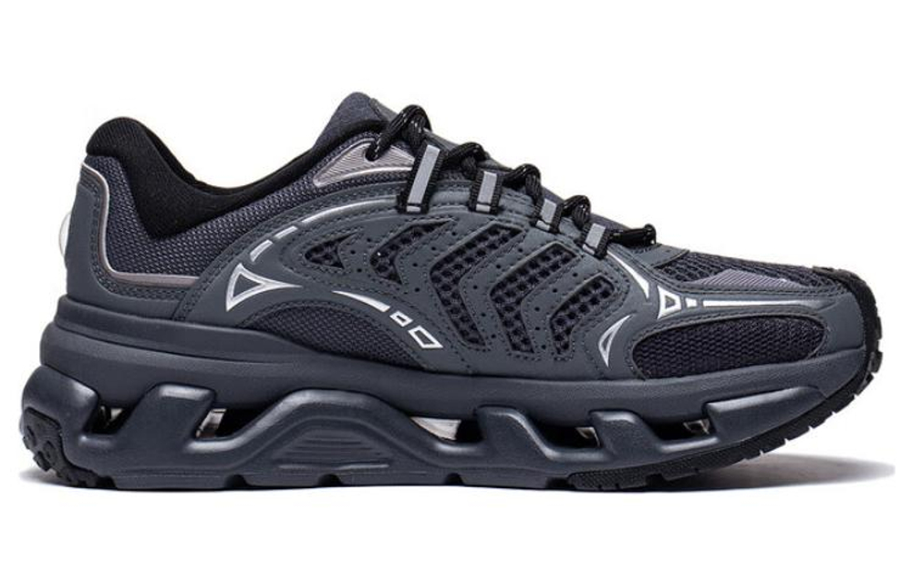 Li-Ning Mountains