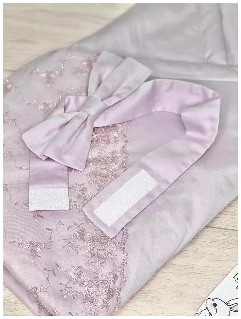 Комплект на выписку "Ангелочек" (4 пр.) - лето (плед,комбинезон,шапочка,пояс-бант) (Цвет: Сиреневый)