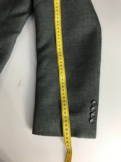 Пиджак плотный, визуально на 56 размер