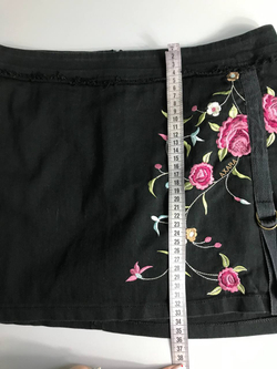 Юбка AXARA короткая, с эффектной вышивкой 46 размер