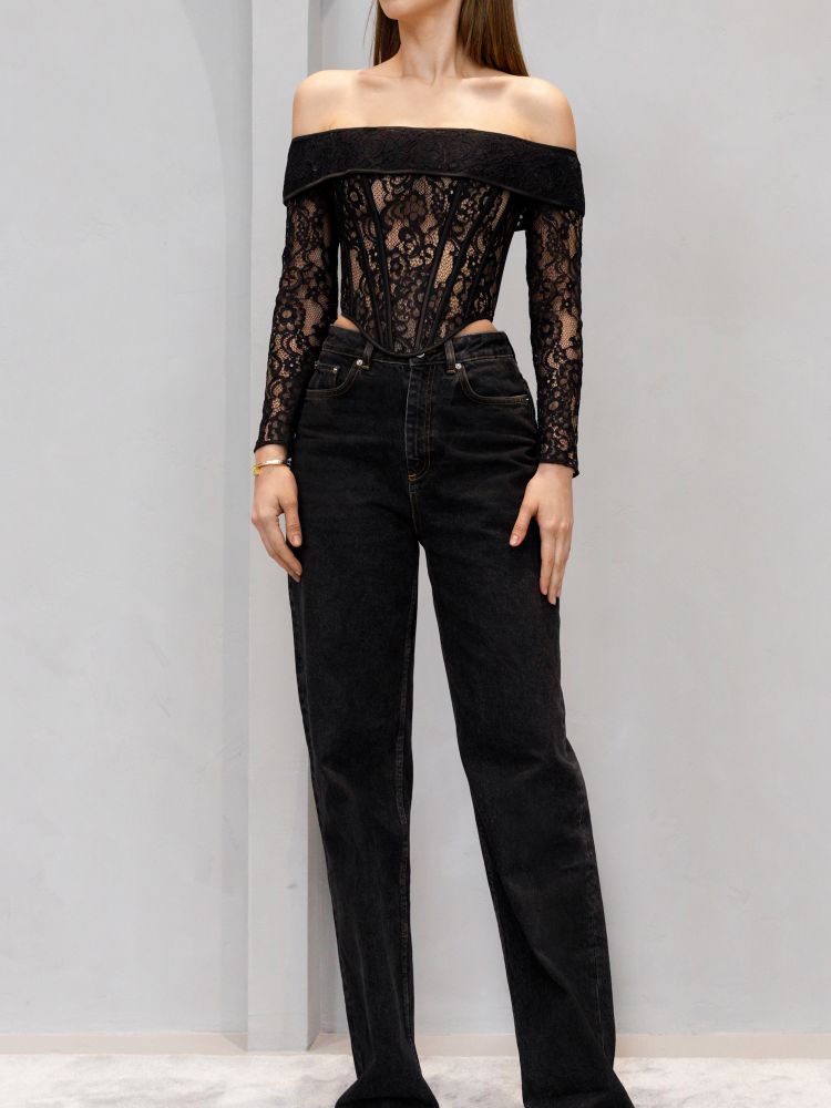 Кружевной топ с открытыми плечами