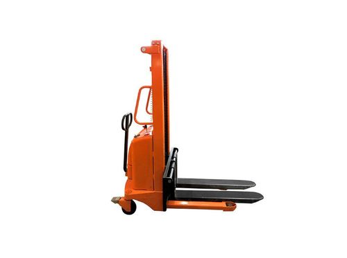 Гидравлические тележки и штабелеры