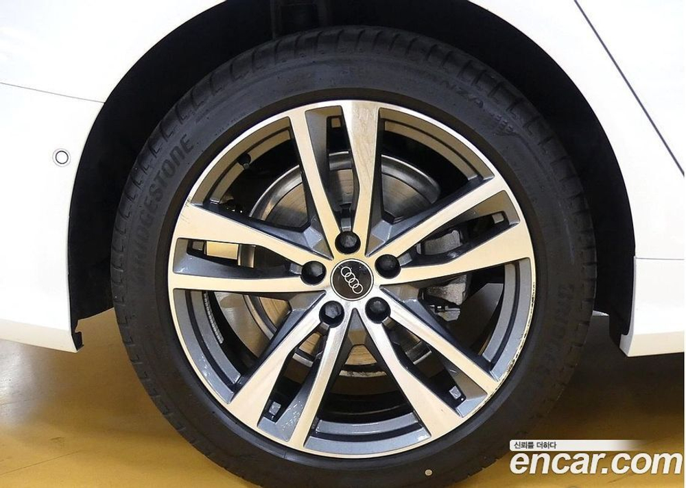 Audi A6 (C8) 40 TDI Premium (01.2023)