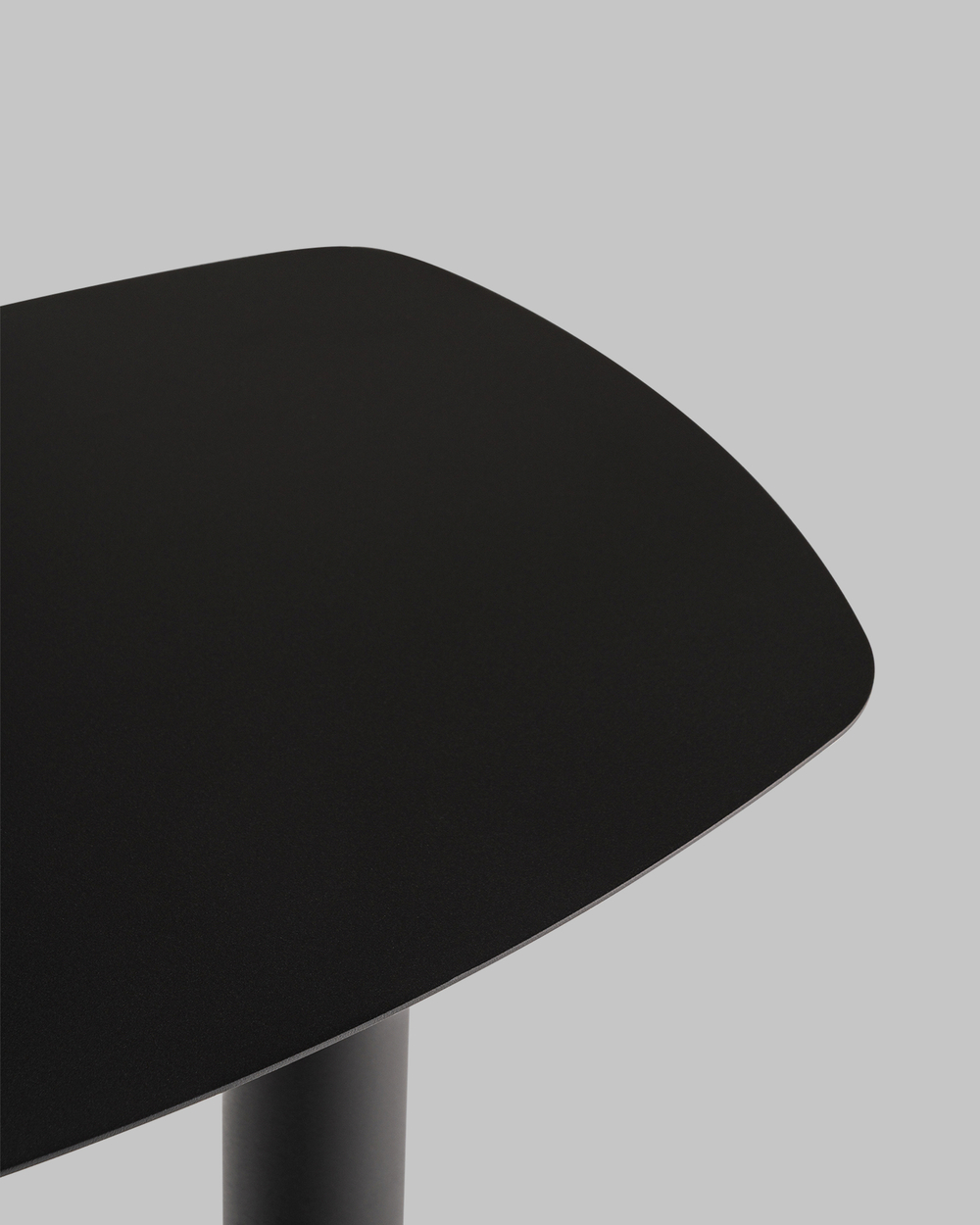 Журнальный столик Eanna S металл черный