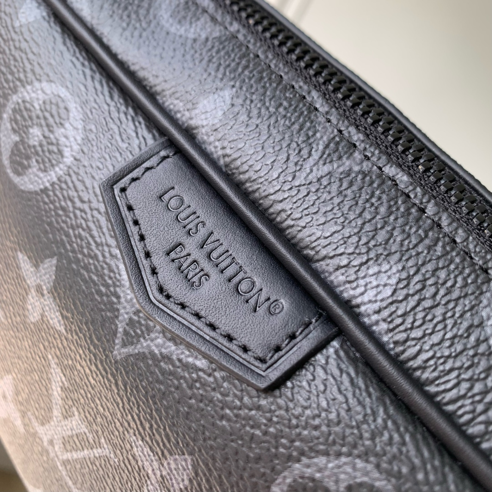Louis Vuitton Trocadero Wearable Wallet