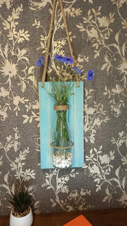 Настенная ваза на деревянном основании wall vase 5