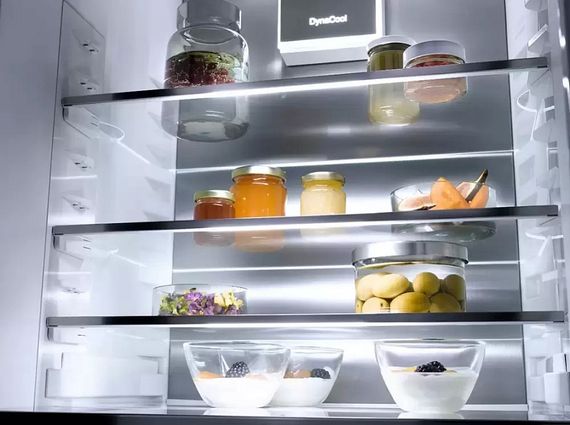 Встраиваемый холодильник Miele KFN 7785 C