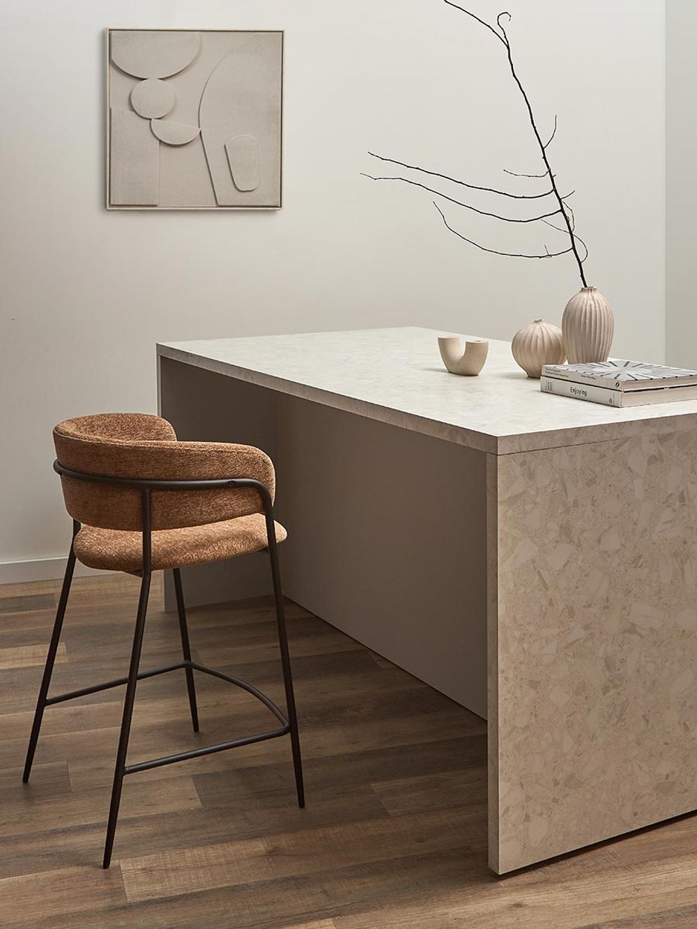 Стул полубарный Helning, мягкий шенилл, светло-коричневый