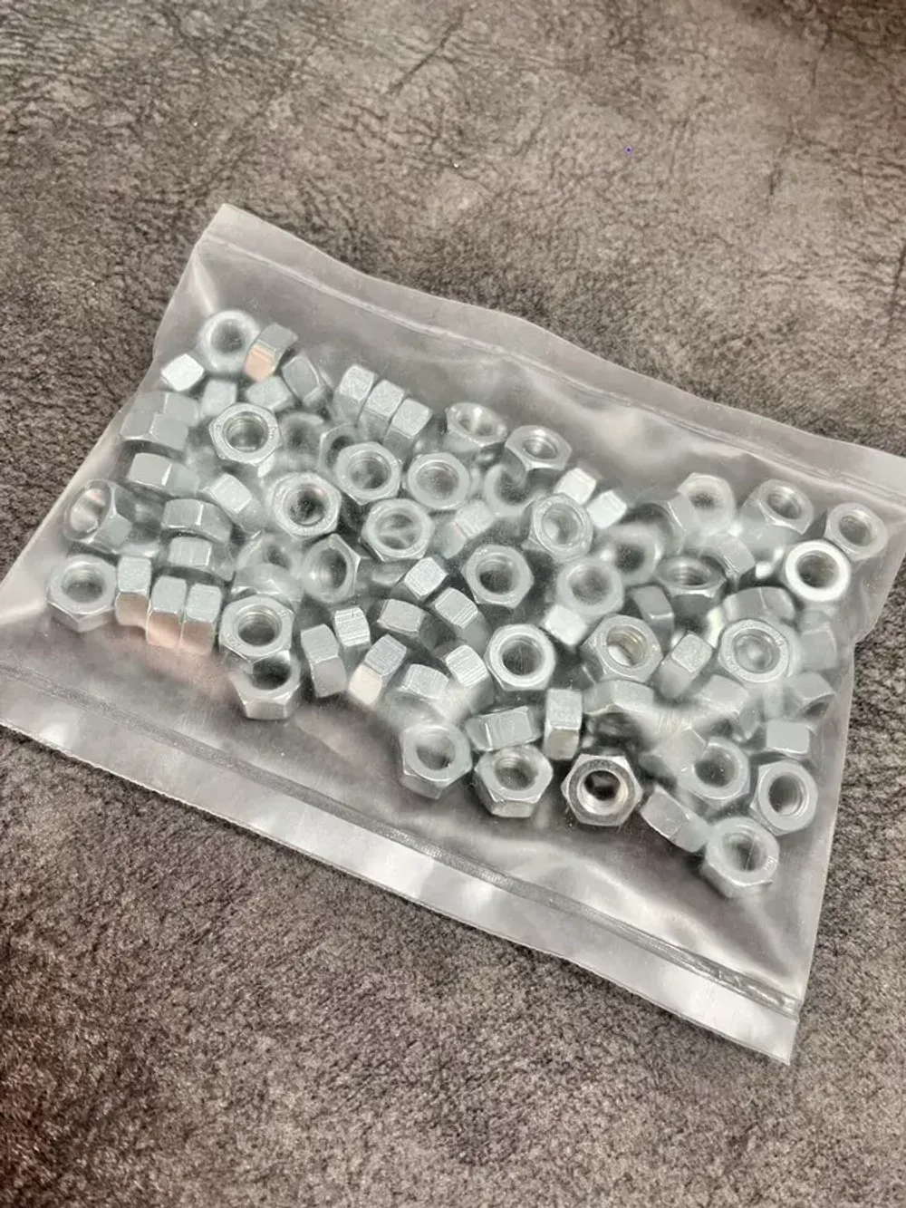 Гайка М6 шестигранная оцинкованная - 100 штук