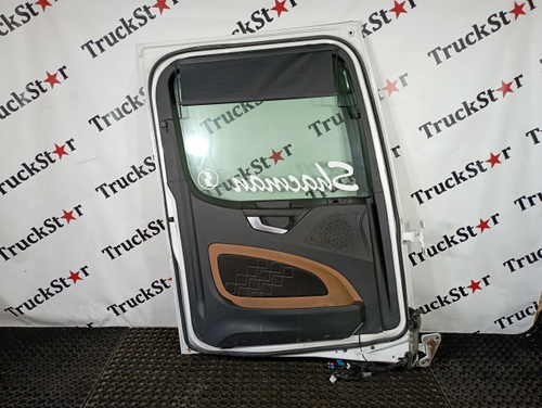 Дверь левая в сборе 2023г.