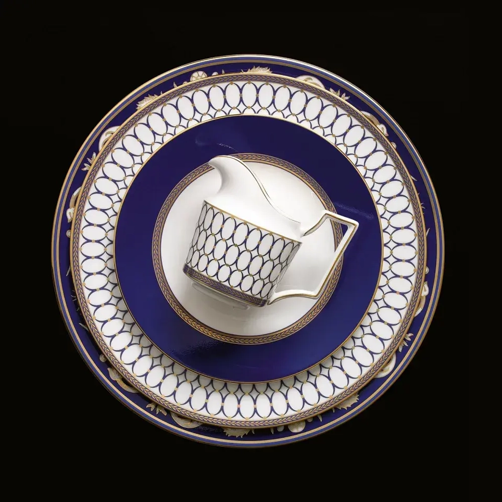 Wedgwood Блюдце с золотом Ренессанс