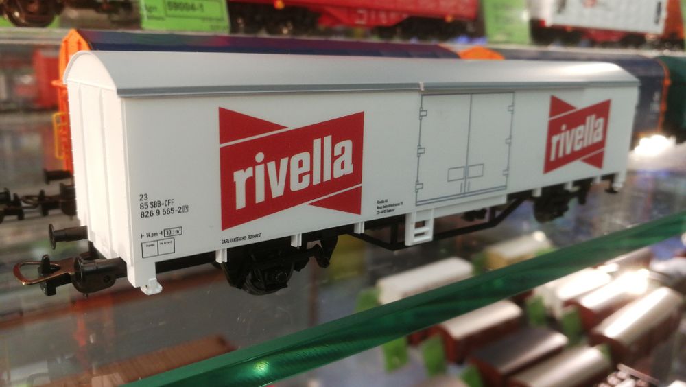 Крытый вагон Rivella