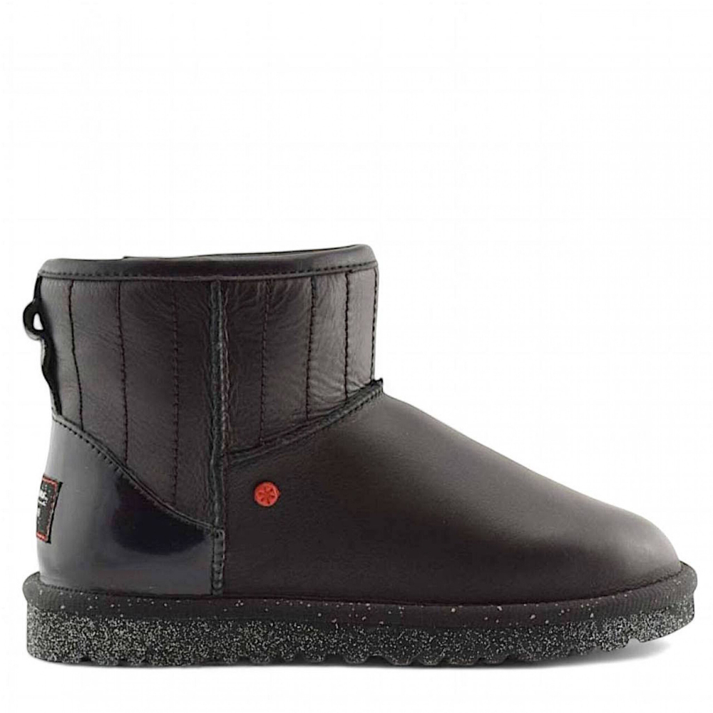 UGG Mens Classic Mini Star Wars Black