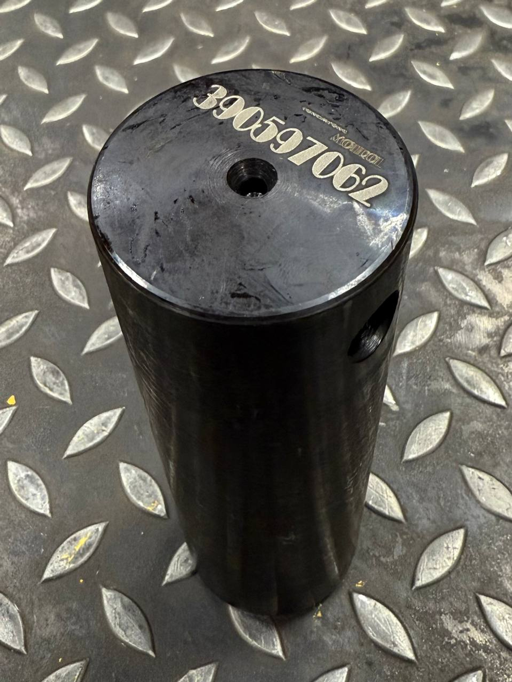 Палец 390597062