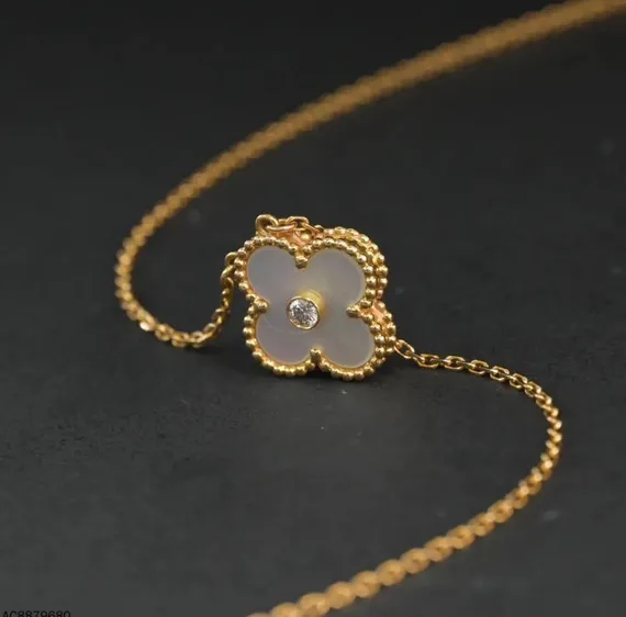 Подвеска Van Cleef &amp; Arpels Alhambra