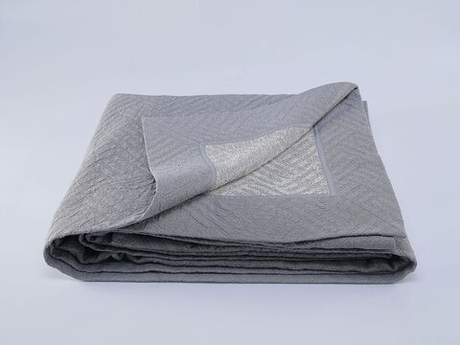 Покрывало 240x260 Claire Batiste Tilt серое