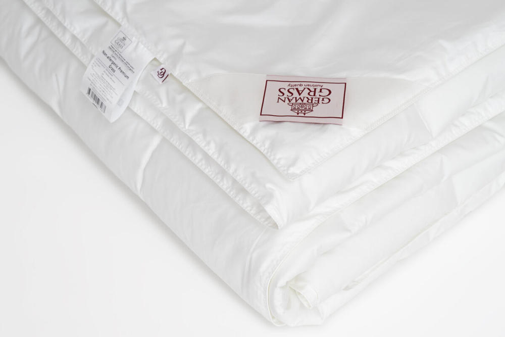 Одеяло легкое кассетное 200х220 German Grass Non-Allergenic Premium Grass