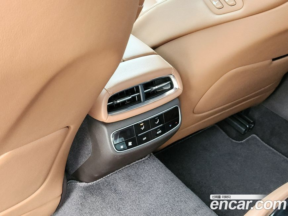 Genesis G80 (RG3) Бензин 2.5 Turbo 2WD (04.2021)